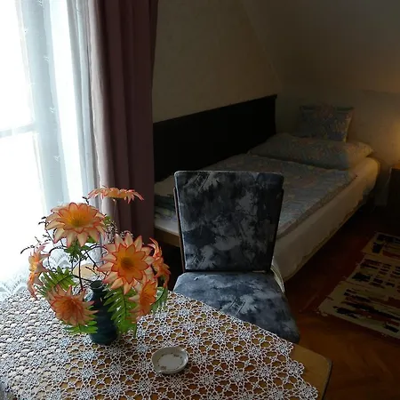 Holiday In Balatonmariafürdo 19278 Ferienhaus