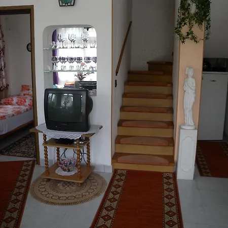Ferienhaus Holiday In Balatonmariafürdo 19278 Balatonkeresztúr