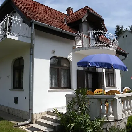 Holiday In Balatonmariafürdo 19278 Ferienhaus *